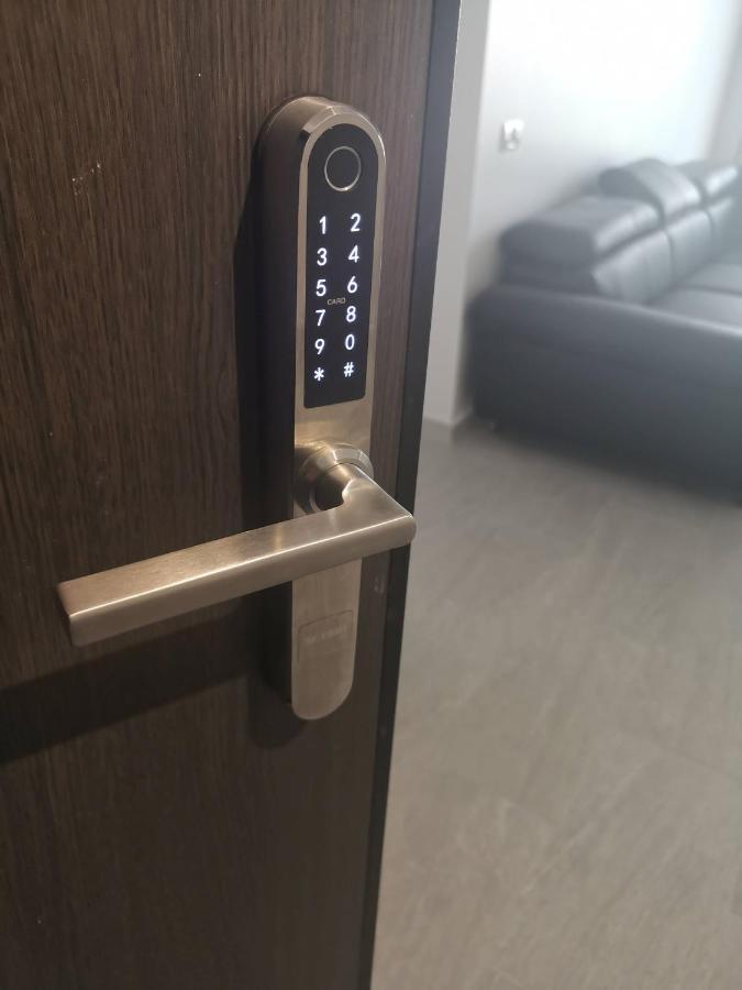 Maravali Seaview Apartment Mamaia